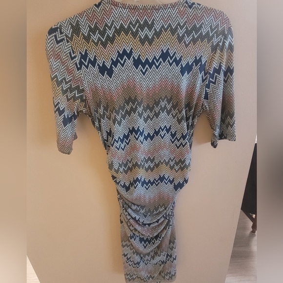 Fun Flattering Fit Jennifer Lopez Dress Size Small - Picture 4 of 6